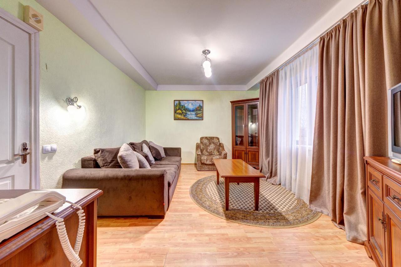Holosiyvsky Hotel Kijów